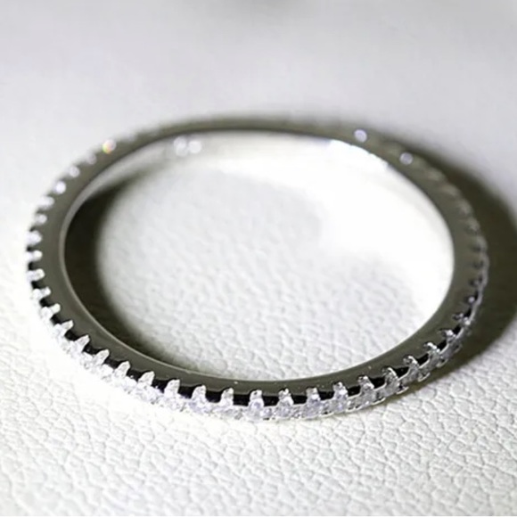 NEW FULL ETERNITY 925 STERLING SILVER DIAMOND RING, CUTE RING, SHINY RING. - Picture 5 of 5